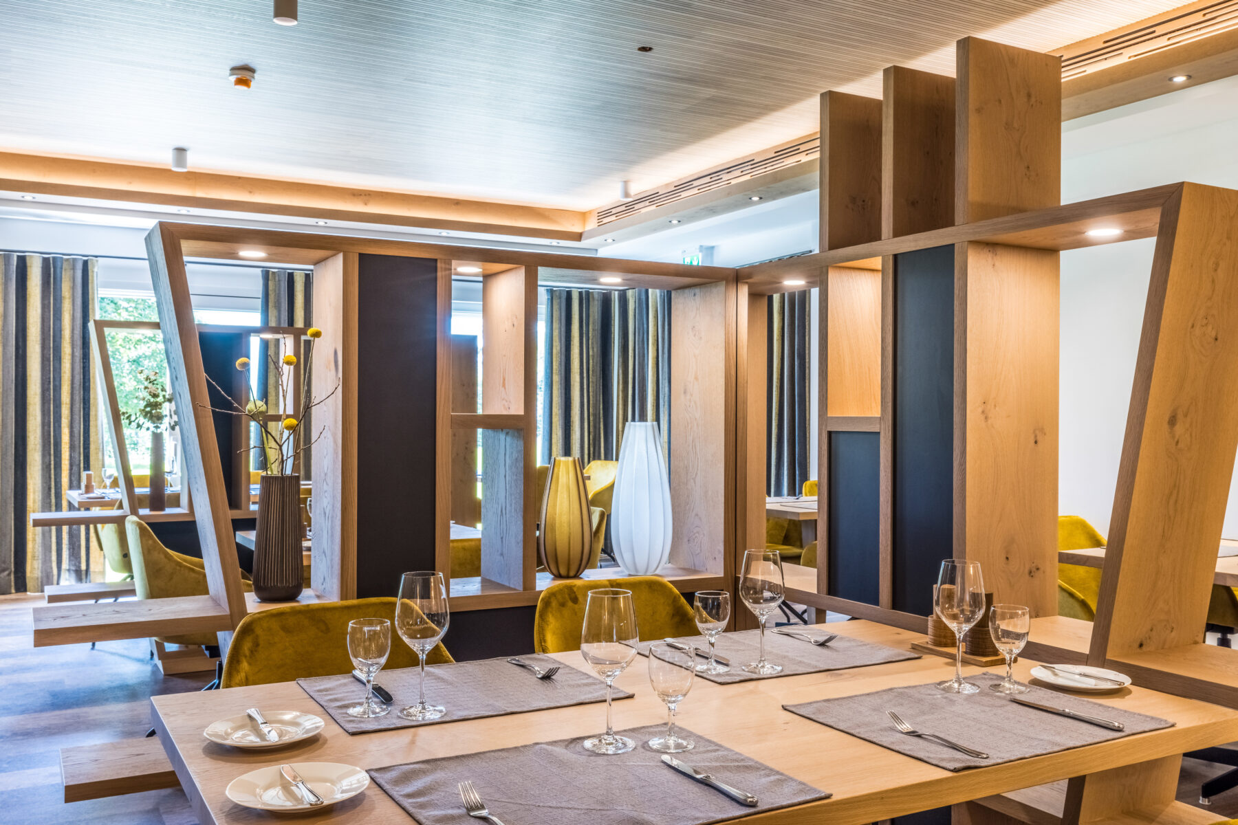 Urbane Restauranteinrichtung im Hotel Das Rössle Bernau | BAUR